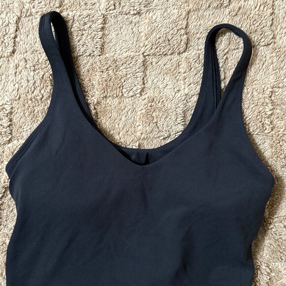 Like New Lululemon Align Tank Top Yoga Black Built In Bra Nulu Size 4 - Picture 3 of 8
